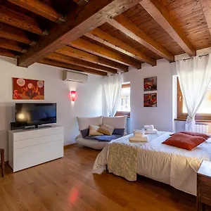  Apartment Casa Agli Archi Italien